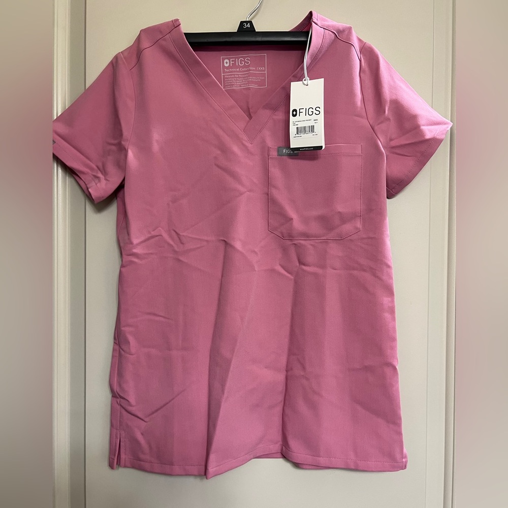 Figs limited edition pink Catarina One-Pocket Scrub Top